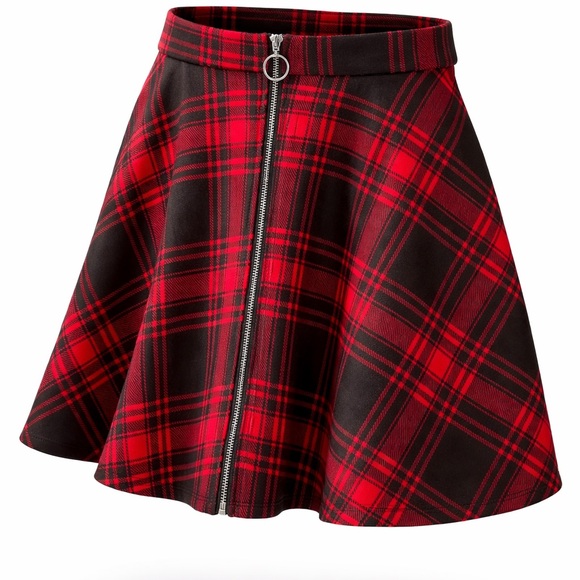 Hot Topic Dresses & Skirts - Hot Topic Red Plaid Skater Zipper Skirt Womens SZ L Witchy Vamp Goth Dystopia